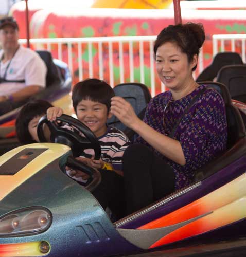 Family amusement rides for hire brisbane